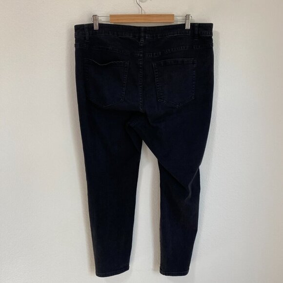 Lane Bryant Black Signature Fit Mid-Rise Skinny Jeans size 18 with Flex Magic - Picture 7 of 9